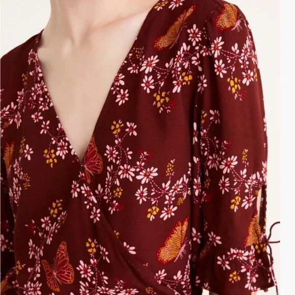 Madewell Tie-Sleeve Wrap Top in Butterfly Sanctuary - Picture 6 of 10